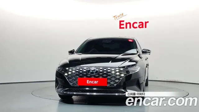 Hyundai Grandeur New — Фото автомобиля 3