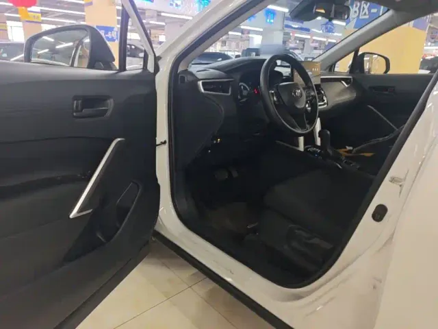 Toyota Corolla Cross — Фото автомобиля 15