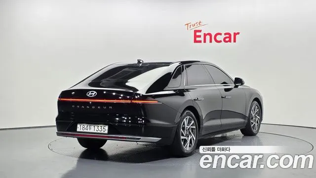 Hyundai Grandeur — Фото автомобиля 2