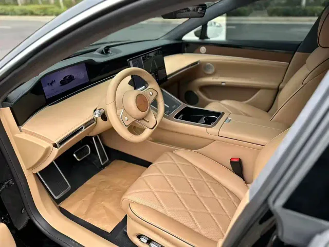 Stelato S9 — Фото автомобиля 2