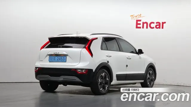 Kia Niro — Фото автомобиля 2