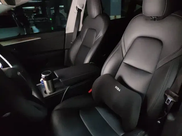 Tesla Model Y — Фото автомобиля 7
