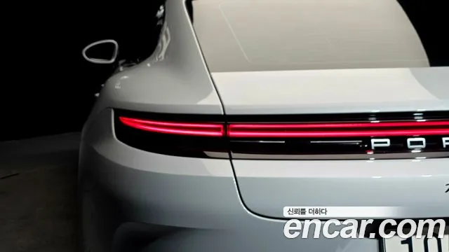 Porsche Panamera 976 — Фото автомобиля 23
