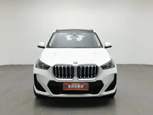 BMW X1 — Фото автомобиля 3