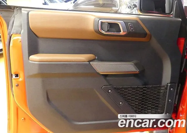 Ford Bronco 6th Gen — Фото автомобиля 11