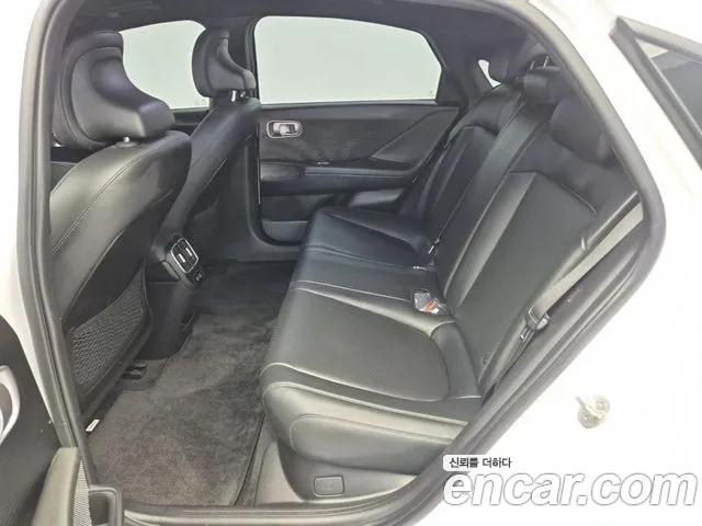 Hyundai Ioniq 6 — Фото автомобиля 8