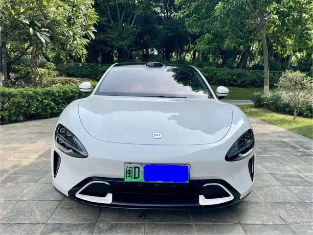 Xiaomi SU7 — Фото автомобиля 3
