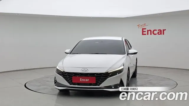 Hyundai Avante CN7 — Фото автомобиля 3