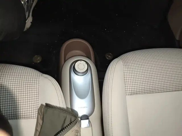 Wuling Hongguang Mini EV — Фото автомобиля 13