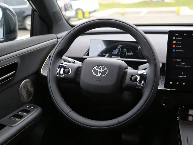 Toyota BoZhi 3X — Фото автомобиля 10