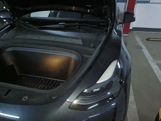 Tesla Model Y — Фото автомобиля 22
