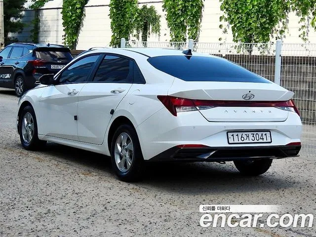 Hyundai Avante CN7 — Фото автомобиля 3