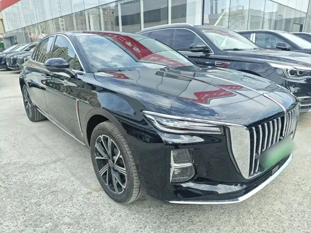 Hongqi H5 PHEV — Фото автомобиля 3