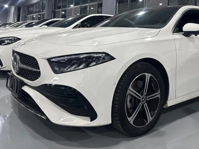 Mercedes-Benz A-Class — Фото автомобиля 3
