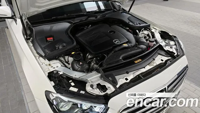 Mercedes-Benz E-Class E-класс W213 E350 4MATIC Exclusive — Фото автомобиля 6