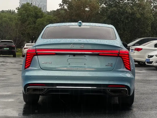 Hongqi H5 — Фото автомобиля 6
