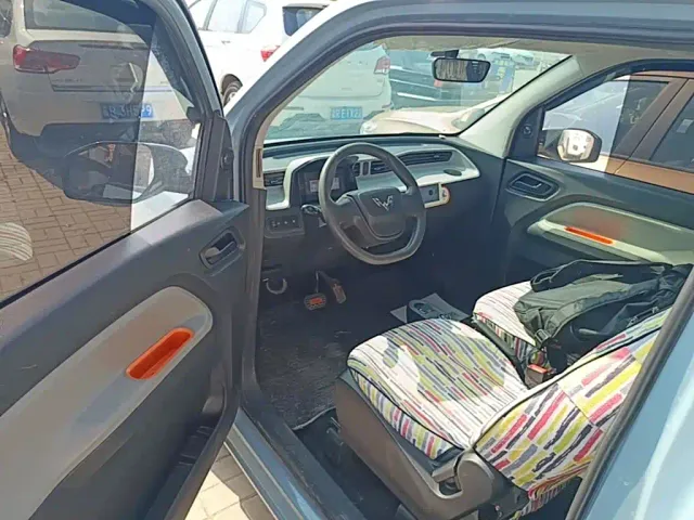 Wuling Hongguang Mini EV — Фото автомобиля 15