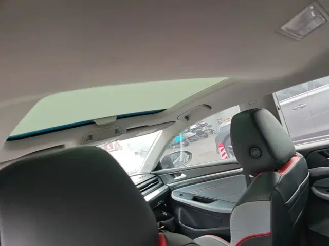 Volkswagen Lamando — Фото автомобиля 17