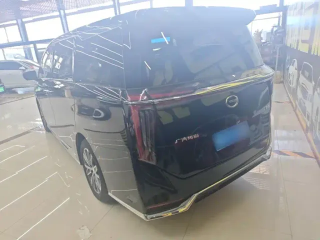 GAC Trumpchi M8 — Фото автомобиля 4