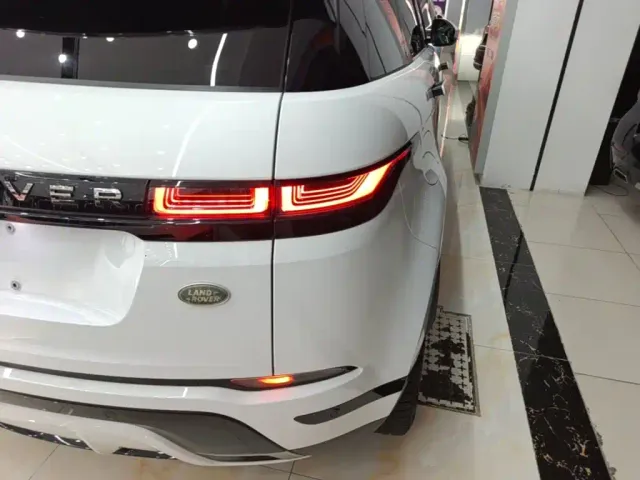 Land Rover Range Rover Evoque — Фото автомобиля 7