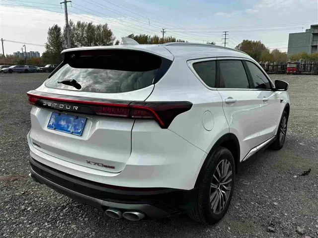 Jetour X70 Plus — Фото автомобиля 13