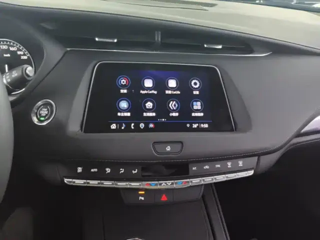 Cadillac XT4 — Фото автомобиля 12