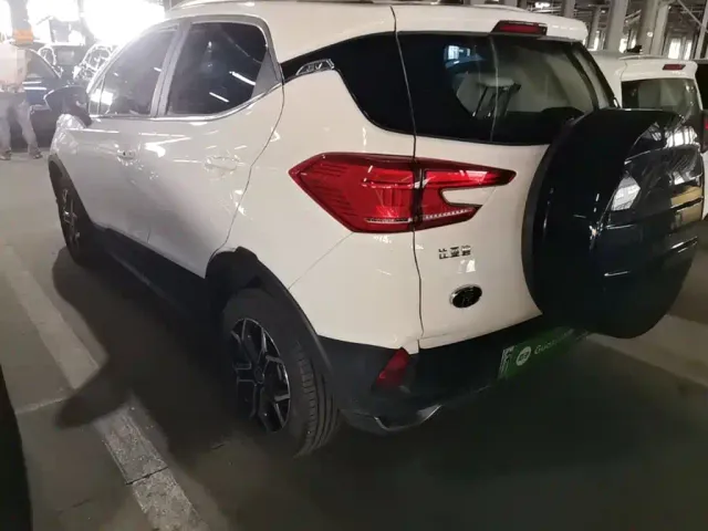 BYD Yuan Pro — Фото автомобиля 4