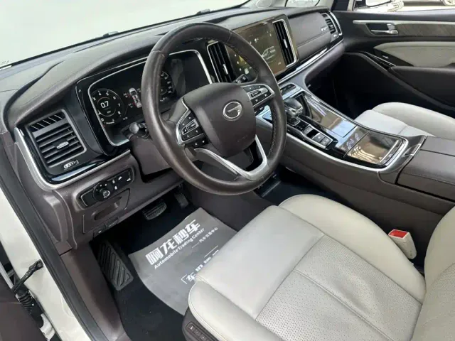GAC Trumpchi M8 — Фото автомобиля 11