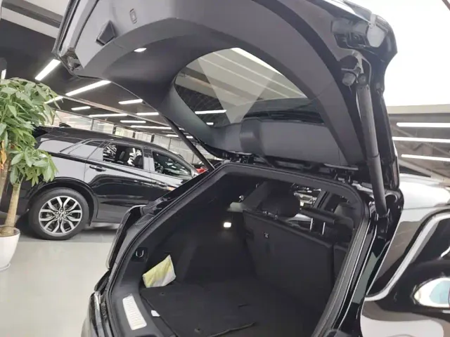 Cadillac XT5 — Фото автомобиля 18