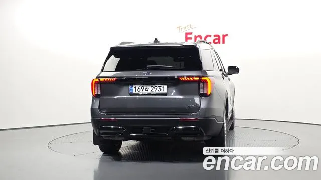 Ford Explorer Explorer 6 поколение 2.3 ST-Line 4WD — Фото автомобиля 4