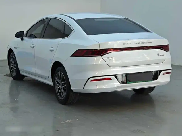 BYD Qin PLUS — Фото автомобиля 4