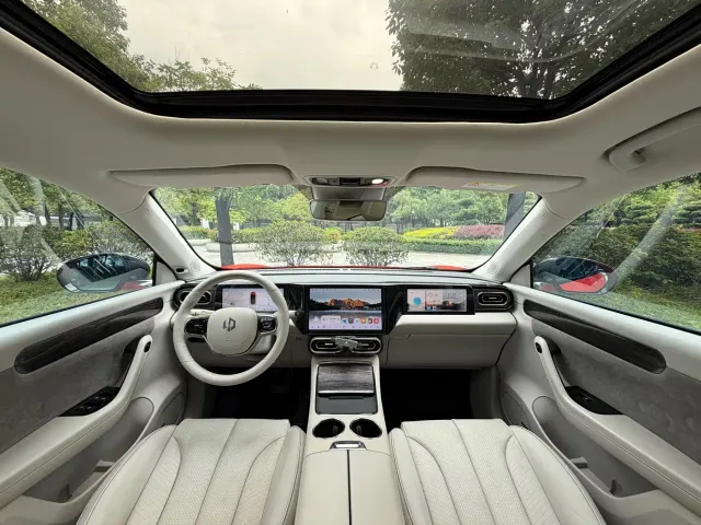 Leapmotor C11 — Фото автомобиля 7