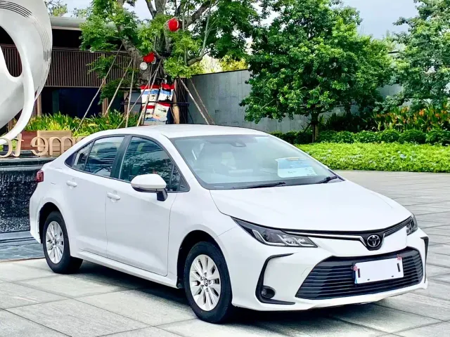 Toyota Corolla — Фото автомобиля 3