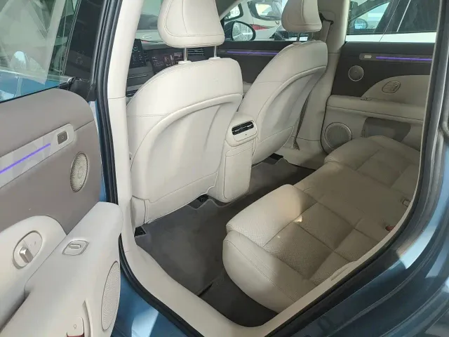 IM Motors LS6 — Фото автомобиля 5