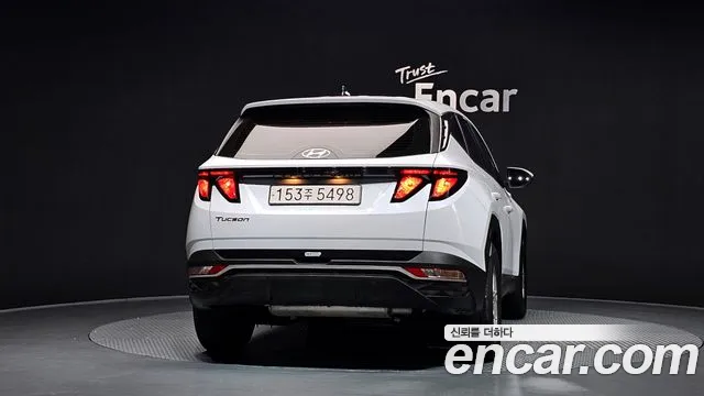 Hyundai Tucson Tucson (NX4) Бензин 1.6 турбо 2WD — Фото автомобиля 4