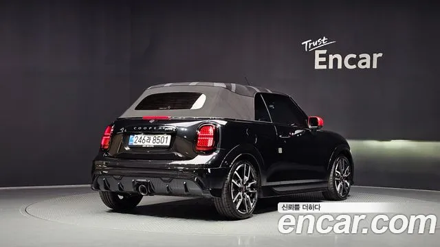 Mini Cooper Convertible — Фото автомобиля 2