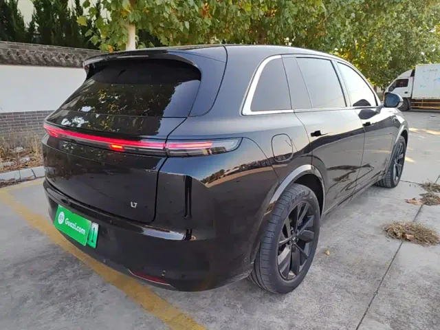 Li Auto L7 — Фото автомобиля 6