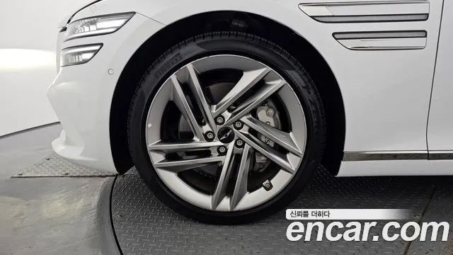 Genesis G80 Бензин 2.5 турбо 2WD — Фото автомобиля 5