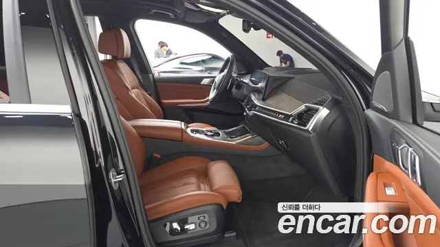 BMW X7 G07 — Фото автомобиля 26