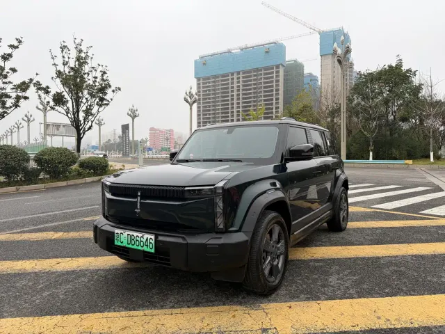 Фотография автомобиля — iCAR 03