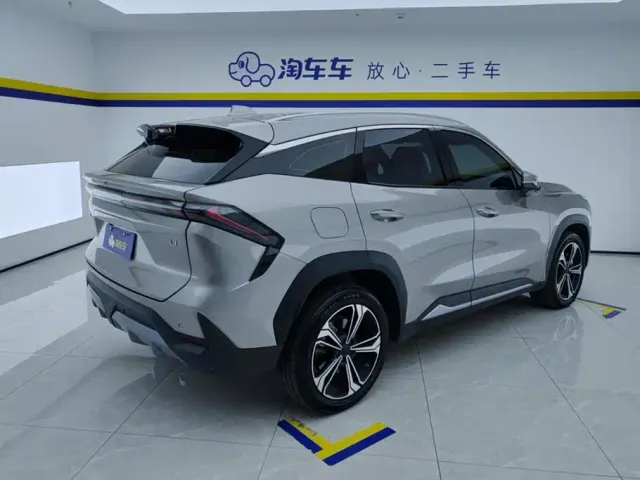 Geely Galaxy L7 — Фото автомобиля 3