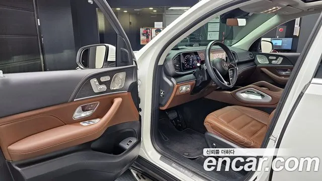 Mercedes-Benz GLE-Class — Фото автомобиля 11