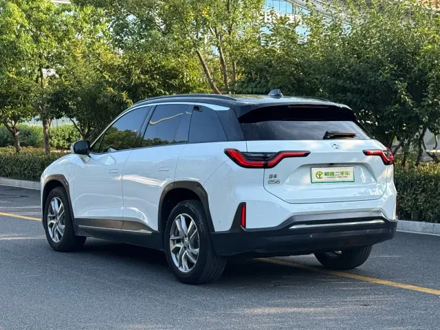 Nio ES6 — Фото автомобиля 12