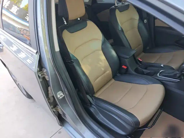 Chevrolet Monza — Фото автомобиля 24