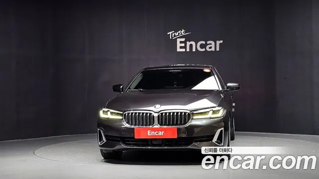 BMW 5 Series G30 — Фото автомобиля 3