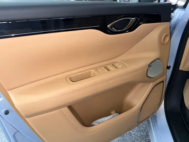 GAC Trumpchi E8 — Фото автомобиля 7