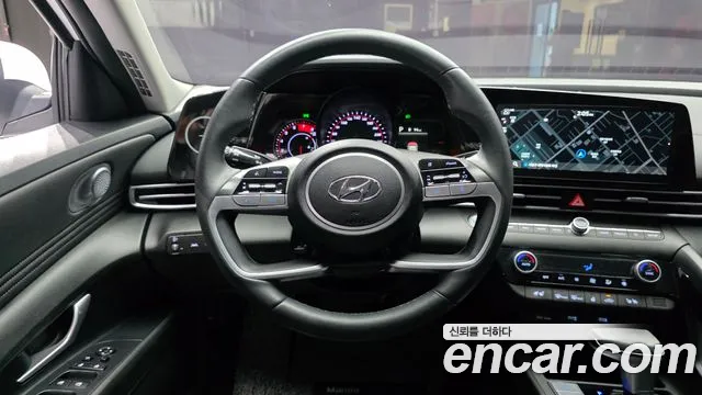 Hyundai AVANTE Avante (CN7) — Фото автомобиля 14