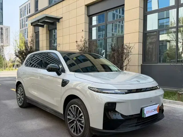 Leapmotor Leapmotor B10 2025 510 Joy Edition — Фото автомобиля 3
