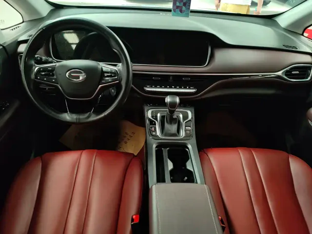 GAC Trumpchi M6 — Фото автомобиля 10