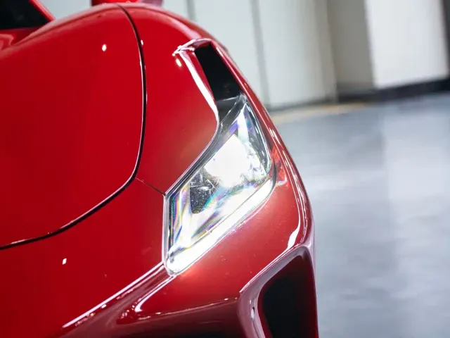 Ferrari F8 — Фото автомобиля 3
